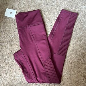 Fabletics High-Waisted Motion365 Moto-Leggings